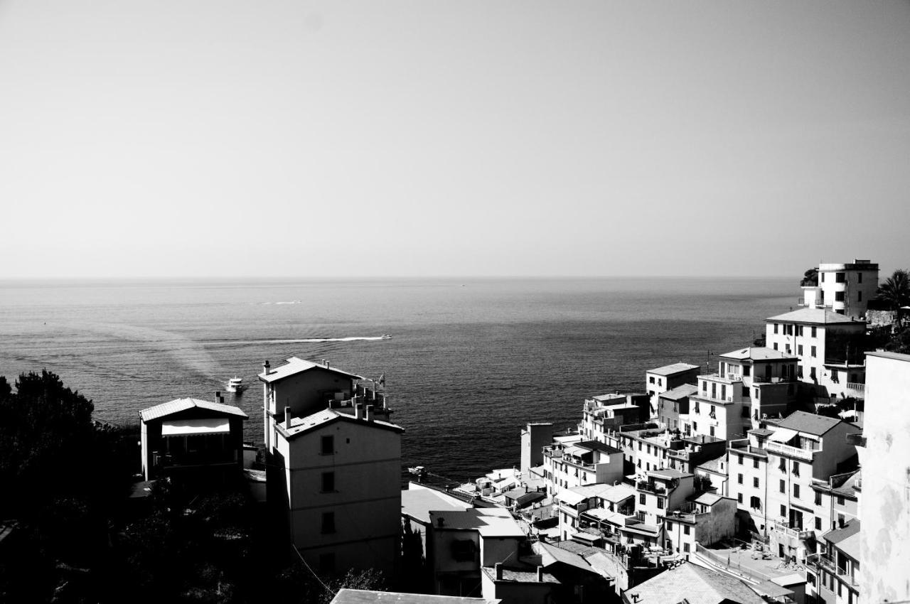 Cinque Terre Coast To Coast Hotel Riomaggiore Exterior photo
