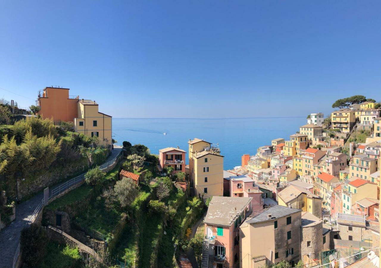 Cinque Terre Coast To Coast Hotel Riomaggiore Exterior photo